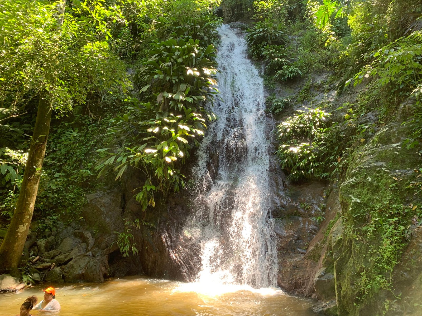 QUEBRADA VALENCIA BURITACA (8:45 a.m. a 6:00 p.m.)